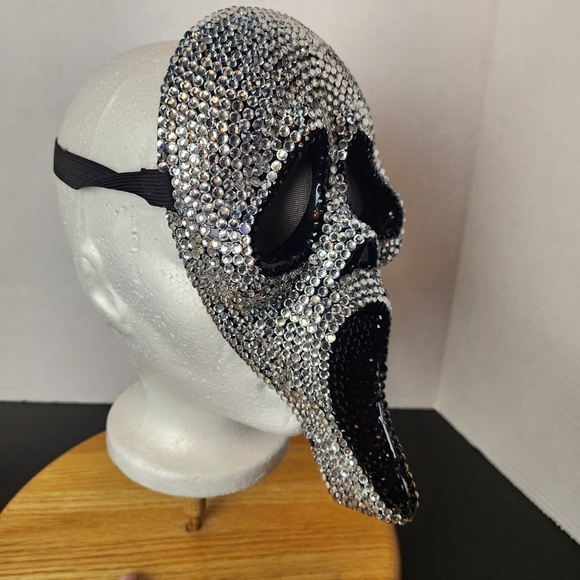Bedazzled Ghostface Mask ✨ Rhinestone Mask - Picture 3 of 7
